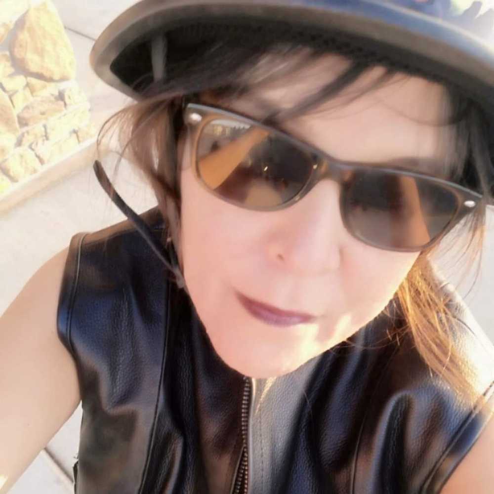 Meet your Posher, Pamela